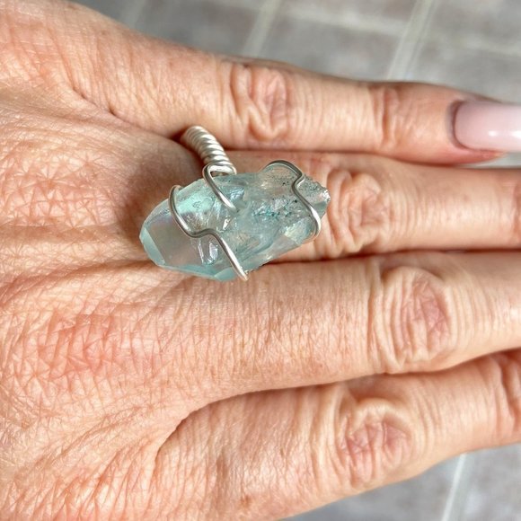 Light Blue Crystal Size 7 Wire Ring - Picture 2 of 7